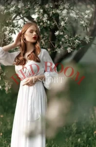 Эскортница Аника - грудь 3, рост 165 см, вес 49 кг, цвет волос Блондинки