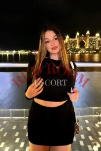 Эскортница Даша - грудь 3, рост 178 см, вес 67 кг, цвет волос Блондинки