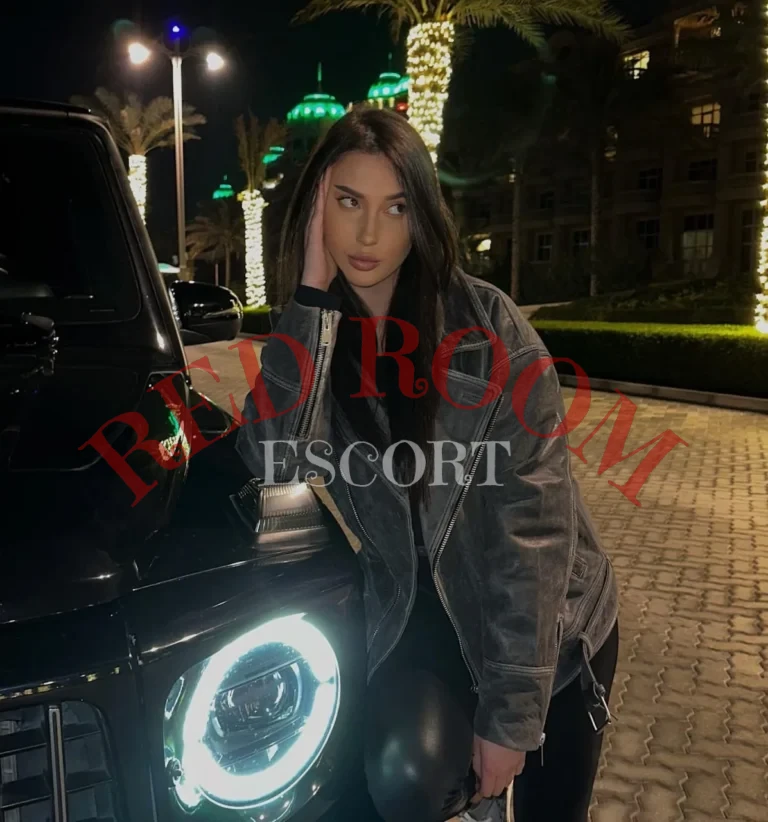 Эскортница Катя - грудь 3, рост 171 см, вес 58 кг, цвет волос Шатенки