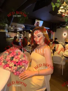 Эскортница Мадина - грудь 2, рост 170 см, вес 50 кг, цвет волос Брюнетки