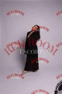 Эскортница Диана - грудь 2, рост 164 см, вес 56 кг, цвет волос Брюнетки